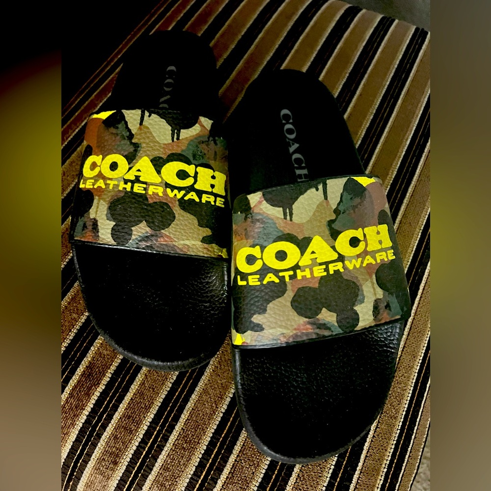 COACH Men Size 10 Camo Slides